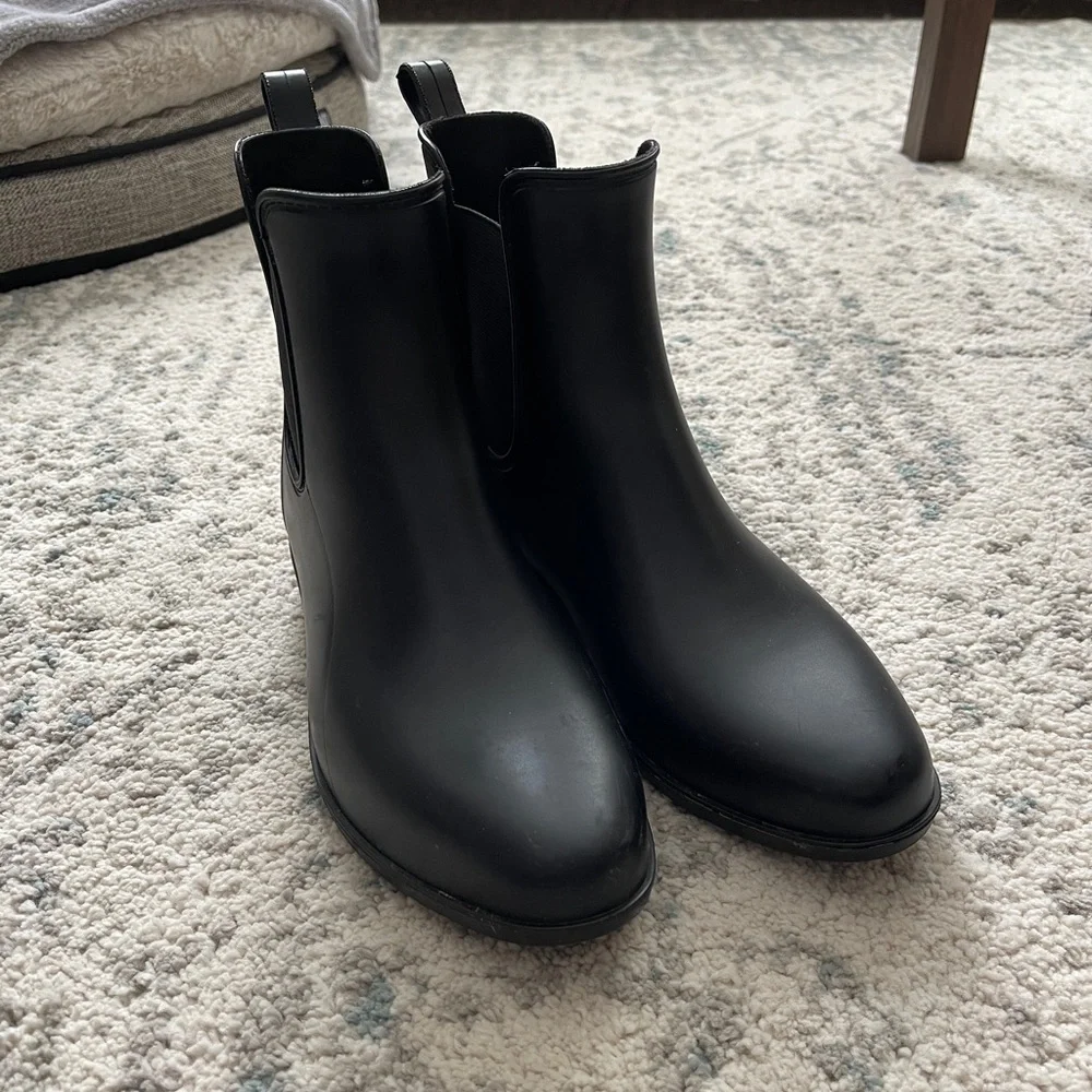 A New Day Chelsea Rain Boot - Picture 4 of 4